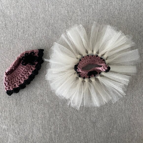 Handmade Crochet Mauve Black Cream Princess Tutu for 17cm Doll 2-Piece Set - Picture 5 of 6